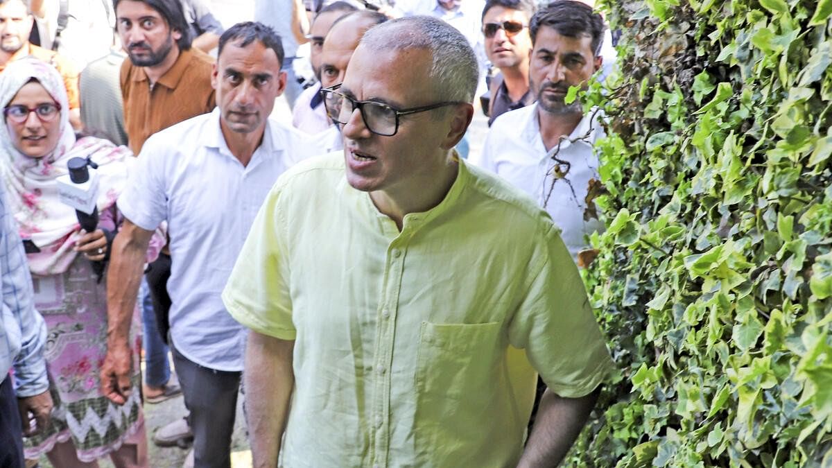 <div class="paragraphs"><p>Jammu and Kashmir National Conference (JKNC) Vice President and party candidate from Baramulla constituency Omar Abdullah interacts with party leaders after he lost the Lok Sabha elections, at his residence, in Srinagar, Tuesday, June 4, 2024.</p></div>