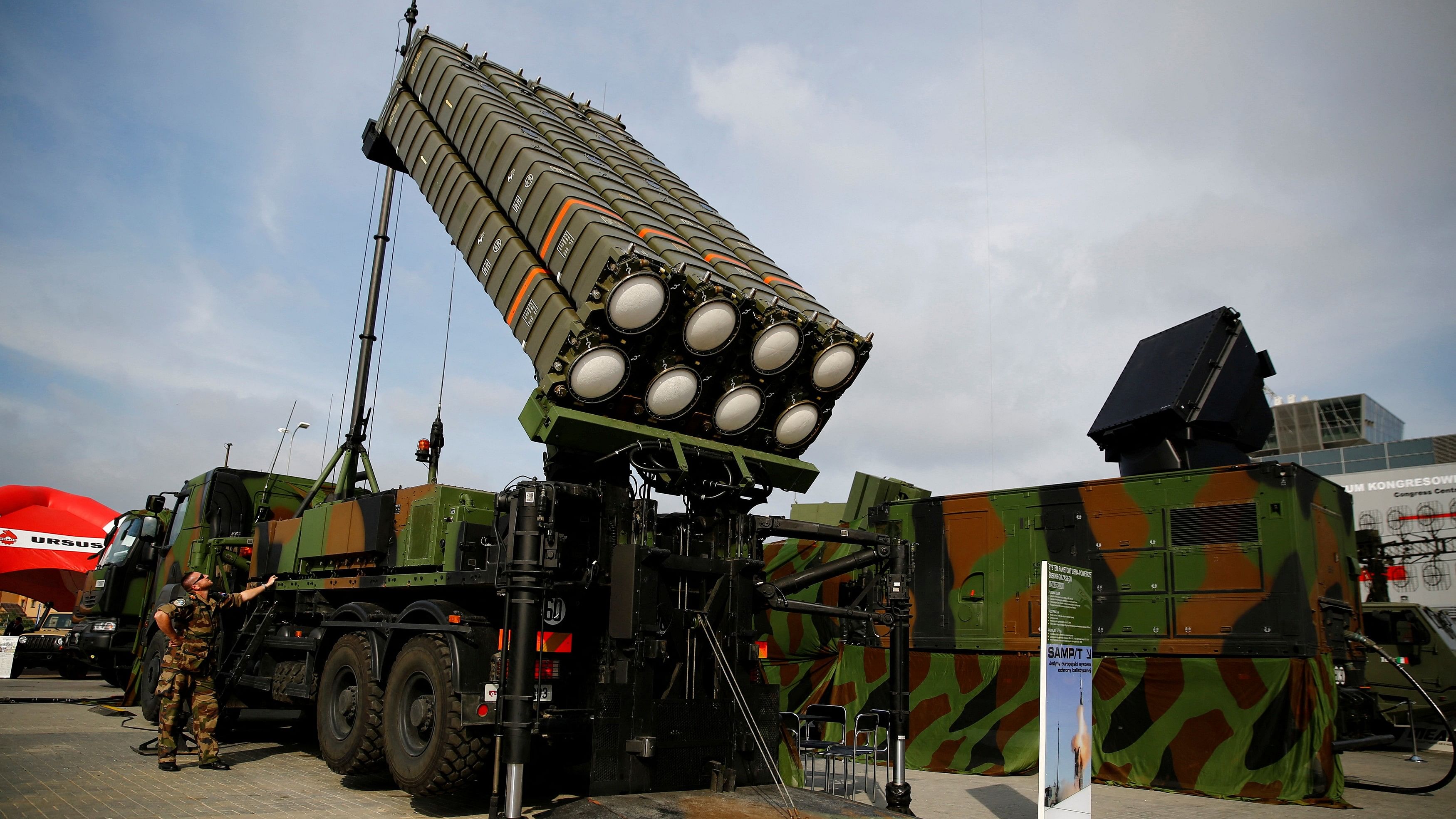 <div class="paragraphs"><p>An anti-missile system is shown in this photo.</p></div>