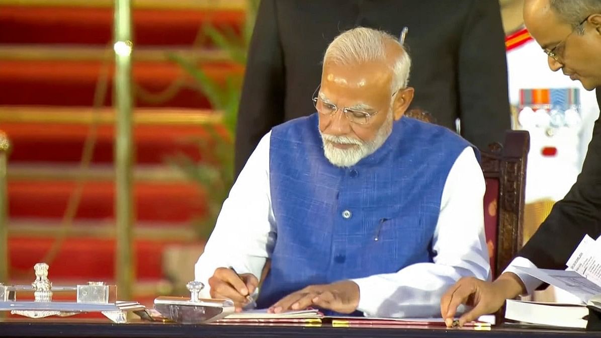 <div class="paragraphs"><p>PM-designate Narendra Modi takes oath as Prime Minister for the third consecutive term, at Rashtrapati Bhavan in New Delhi.</p></div>