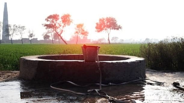 <div class="paragraphs"><p>Representative image of a well.</p></div>