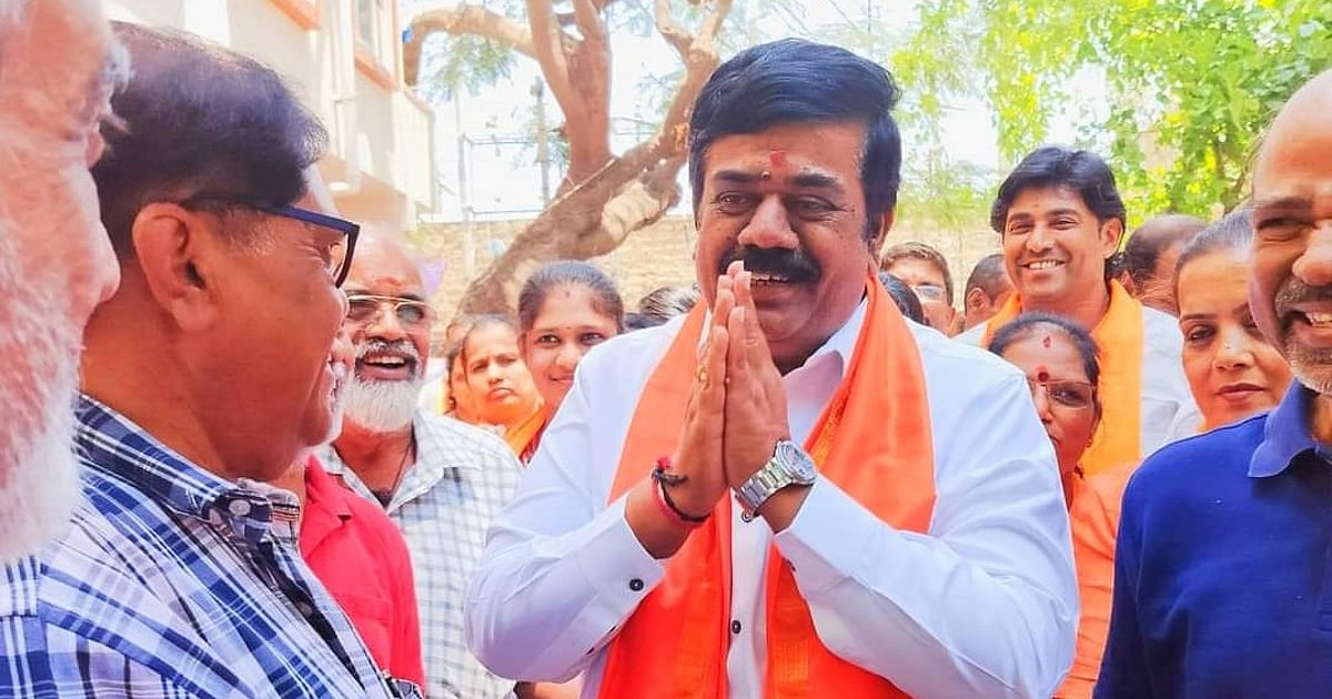 C V Raman Nagar MLA S Raghu inspects Kaggadasapura lake
