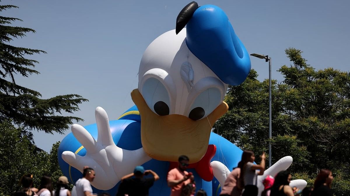 <div class="paragraphs"><p>A balloon of Disney's character Donald Duck.</p></div>