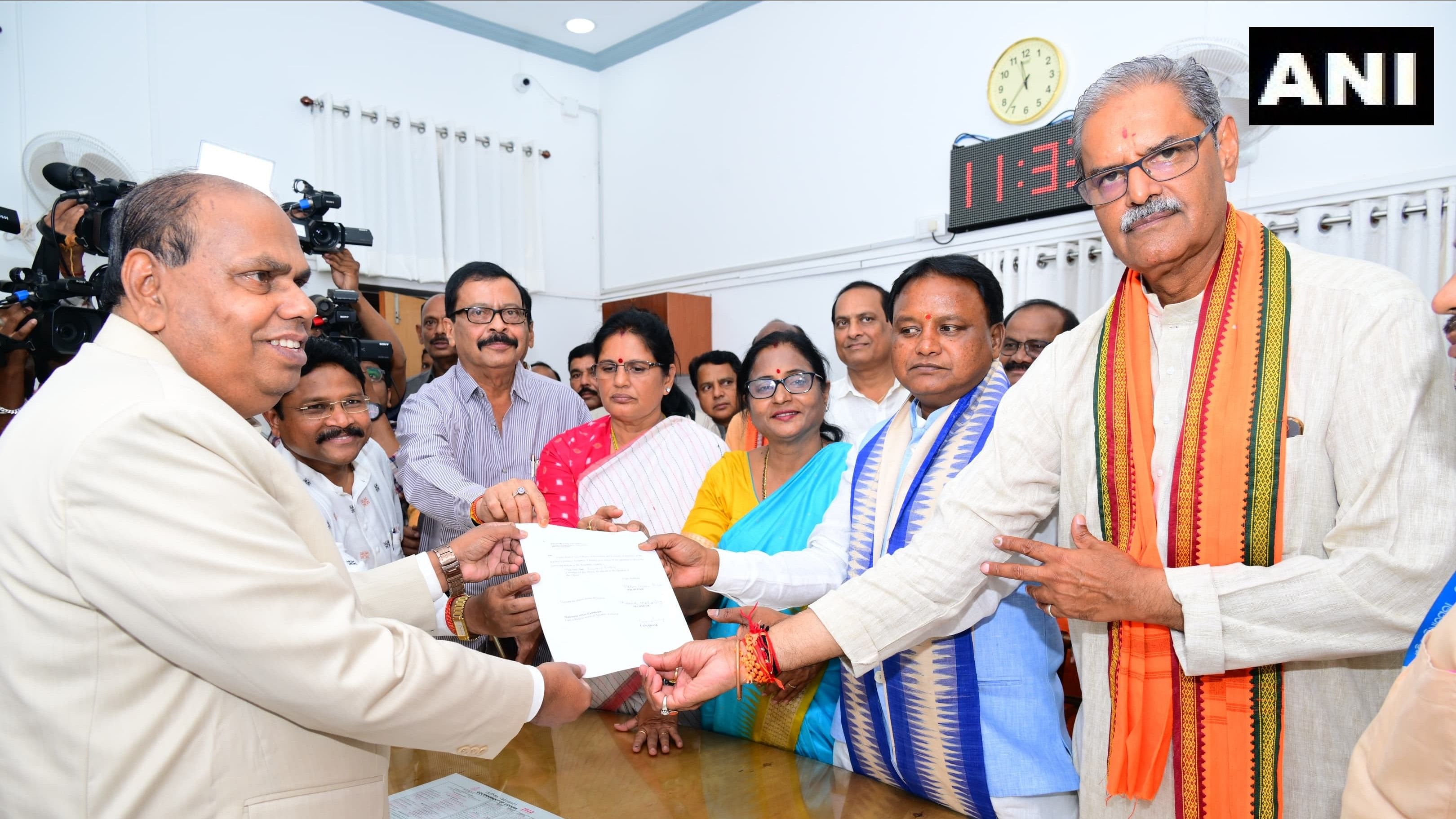 <div class="paragraphs"><p>Senior BJP leader and Ranpur MLA Surama Padhy files nomination for Odisha Legislative Assembly Speaker's post.</p></div>