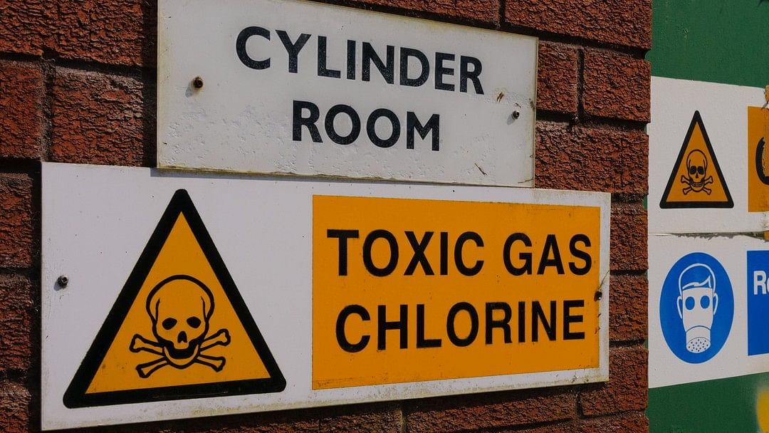 <div class="paragraphs"><p>Representative image of a chlorine gas danger sign.</p></div>