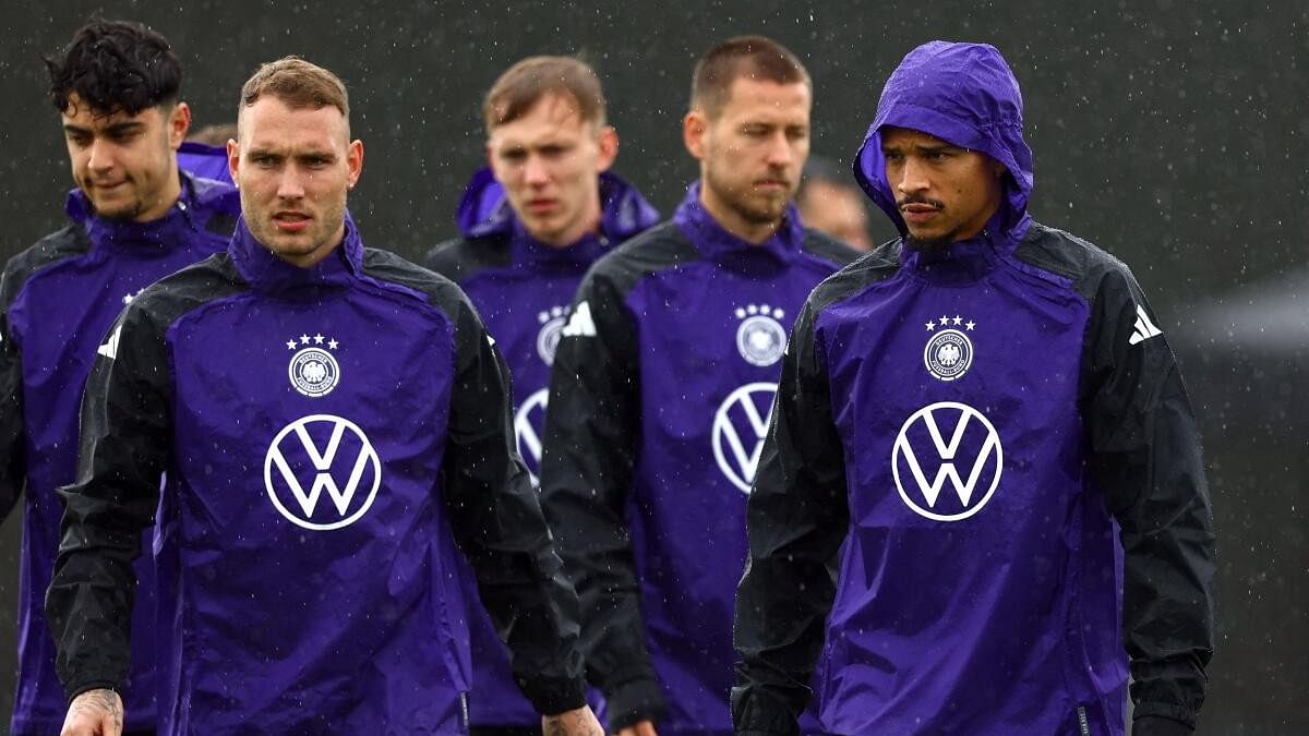 <div class="paragraphs"><p>Germany's Leroy Sane with David Raum during training</p></div>