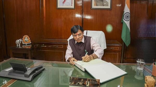 <div class="paragraphs"><p>Union Minister Mansukh Mandaviya takes charge as Minister of Labour and Employment, in New Delhi on June 11, 2024.</p></div>