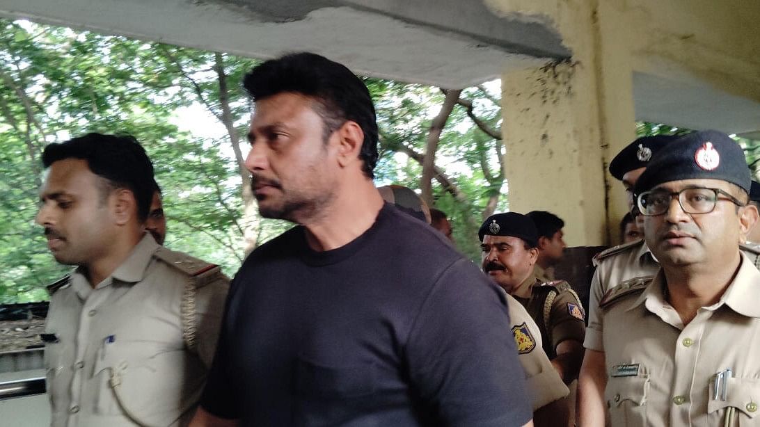 <div class="paragraphs"><p>Film actor Darshan appeared before Magistrate court in connection with a murder case, in Bengaluru on Saturday.&nbsp;</p></div>