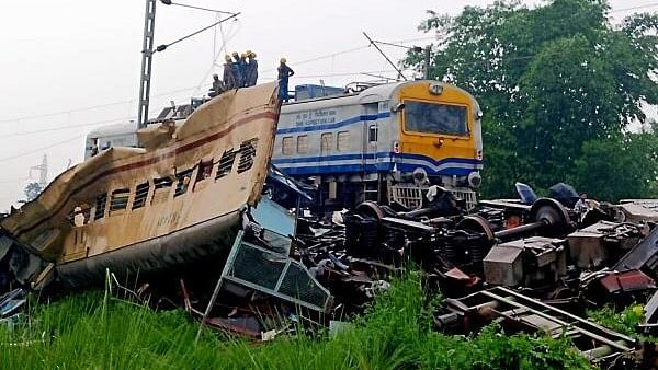 <div class="paragraphs"><p>The Kanchanjunga Express seen after the accident.</p></div>