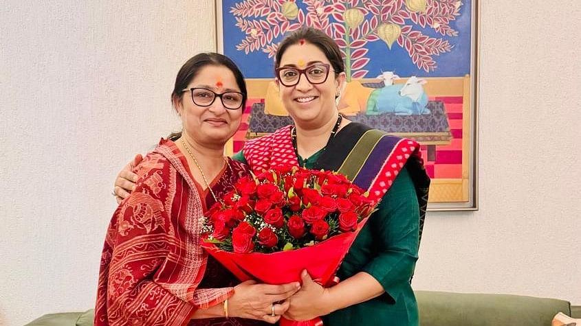 <div class="paragraphs"><p>Union Minister of Women and Child Development Annapurna Devi and outgoing minister Smriti Irani during a meeting at her residence, in New Delhi.&nbsp;</p></div>