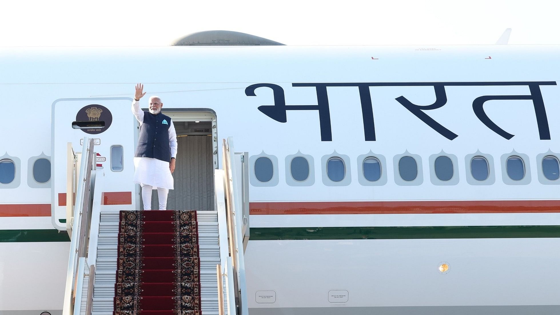 <div class="paragraphs"><p>PM Modi departing for Austria from Russia.</p></div>