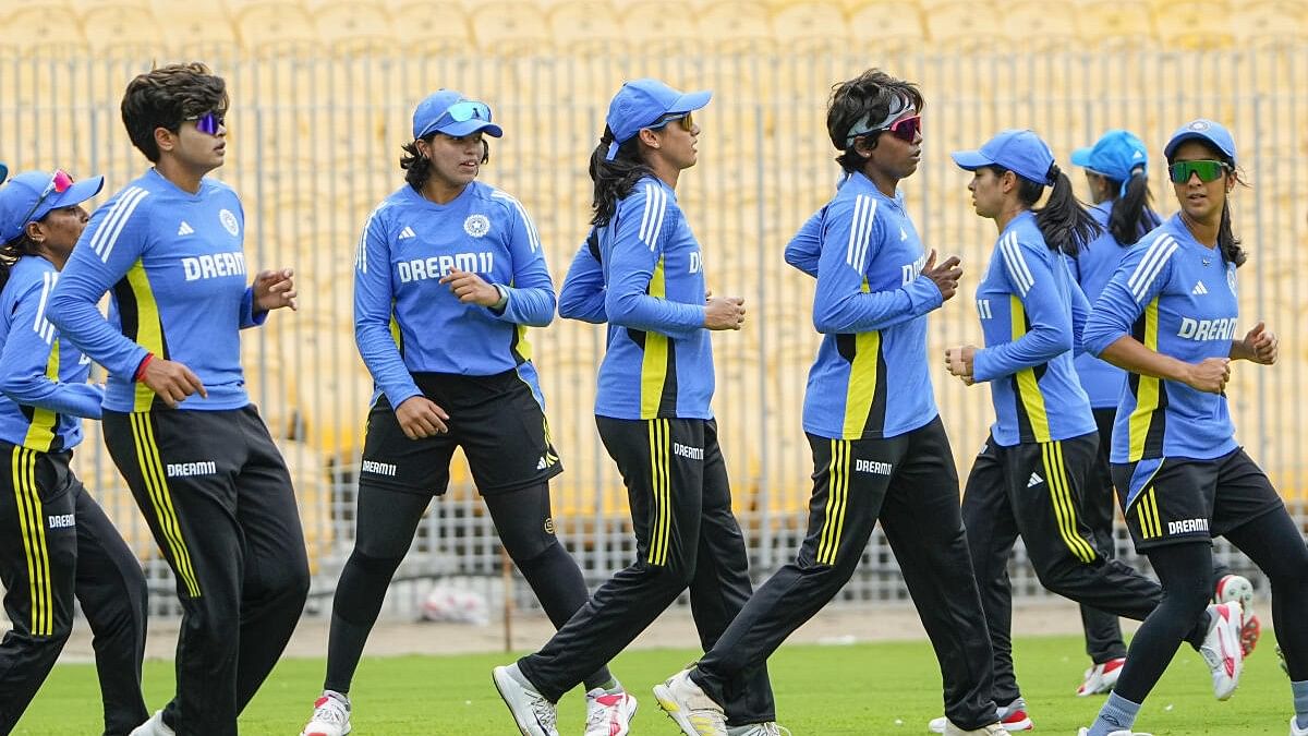 <div class="paragraphs"><p>ndian vice captain Smriti Mandhana with teammates during a practice session.</p></div>