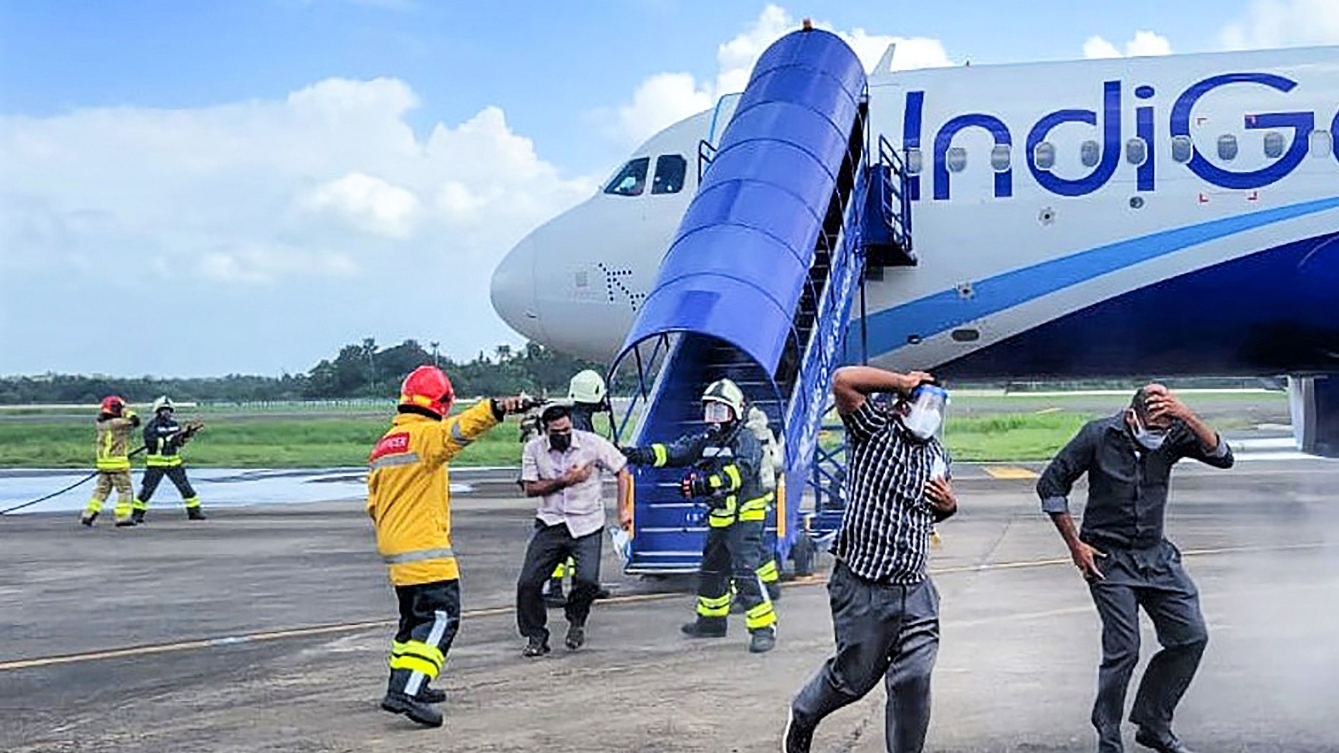 <div class="paragraphs"><p>It also specifies the training and competency requirements of ground personnel who are part of ground operations at the airports.</p></div>