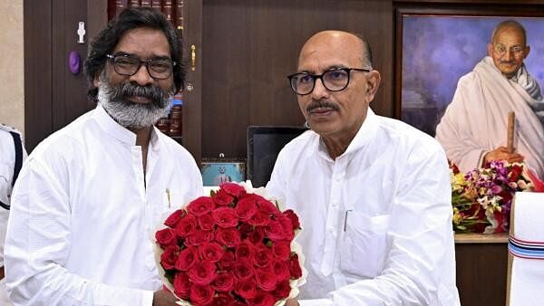 <div class="paragraphs"><p>Jharkhand Legislative Assembly Speaker Rabindra Nath Mahato being felicitated by Chief Minister Hemant Soren on the first of the Monsoon session of the Assembly.</p></div>