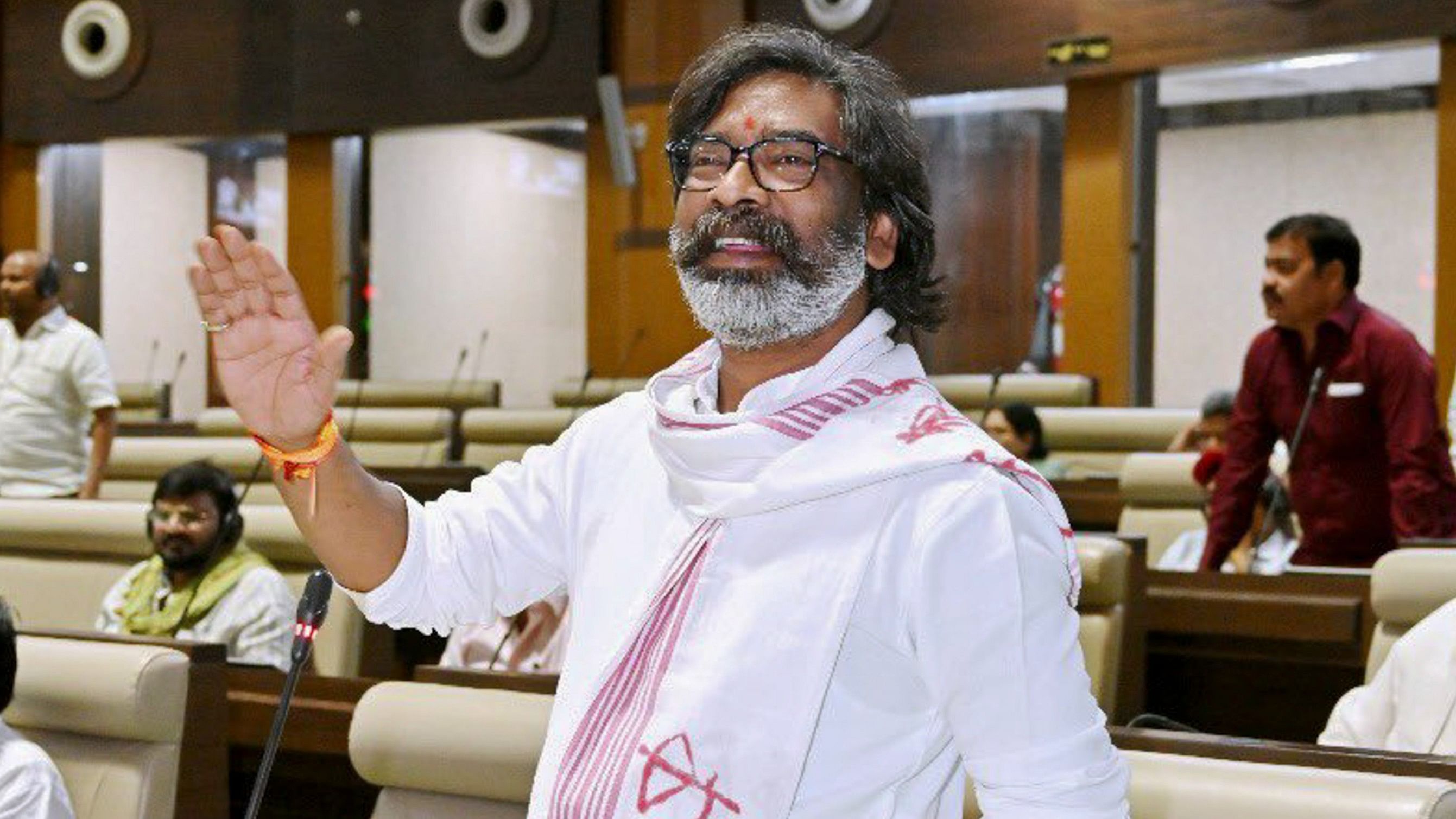 <div class="paragraphs"><p>Jharkhand Chief Minister Hemant Soren speaks during a special session of the State Legislative Assembly in Ranchi.</p></div>