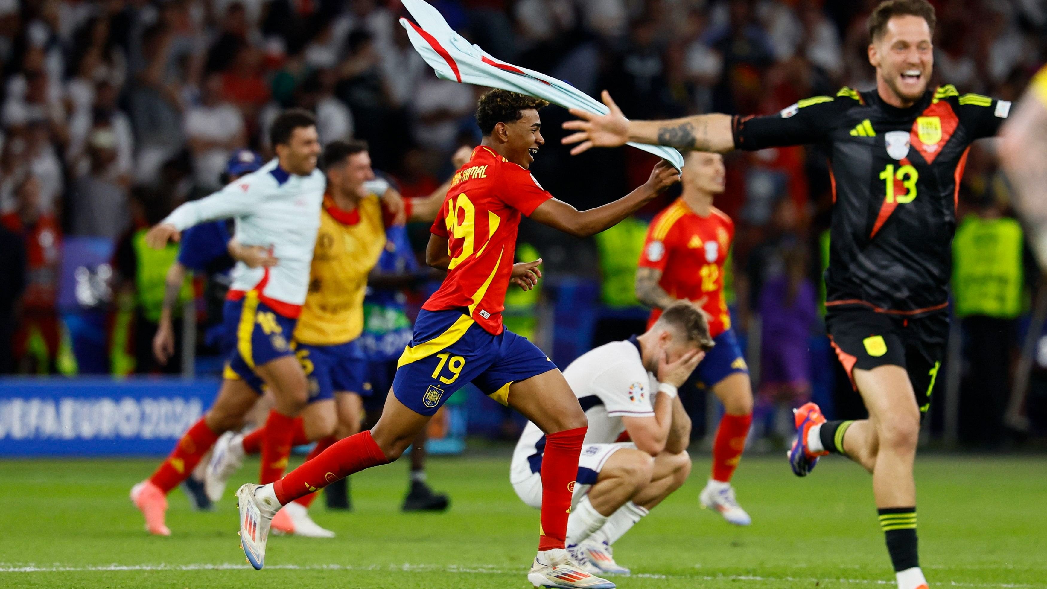 <div class="paragraphs"><p>Spain's Lamine Yamal celebrates after winning the final.</p></div>