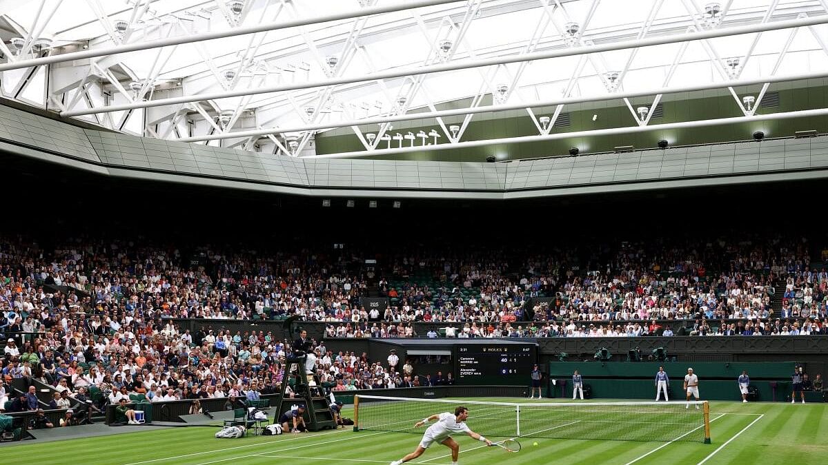 <div class="paragraphs"><p>The Wimbledon centre-court.</p></div>