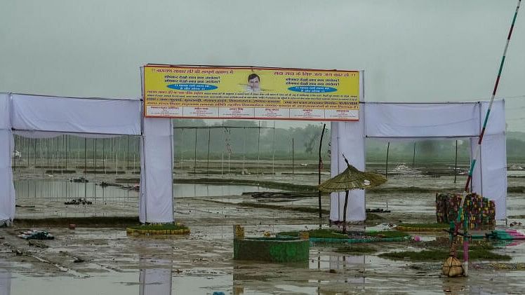 <div class="paragraphs"><p>The site where a massive stampede occured during a 'satsang' (religious congregation), in Sikandara Rao area in Hathras district, Wednesday, July 3, 2024. </p></div>