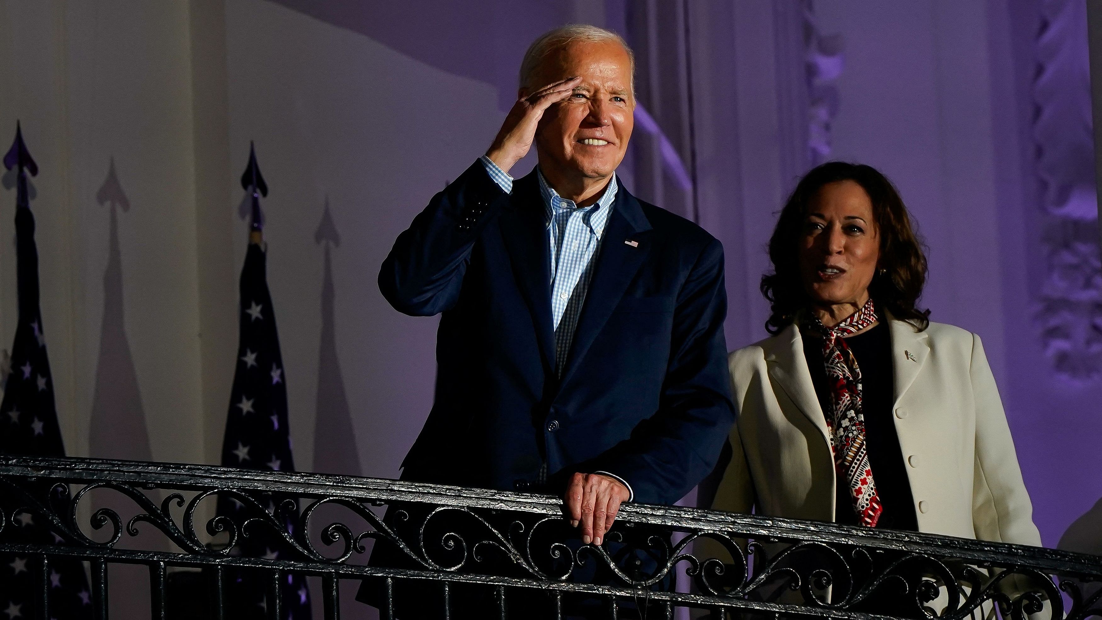 <div class="paragraphs"><p>US President Joe BIden (L) and Vice President Kamala Harris (R).</p></div>