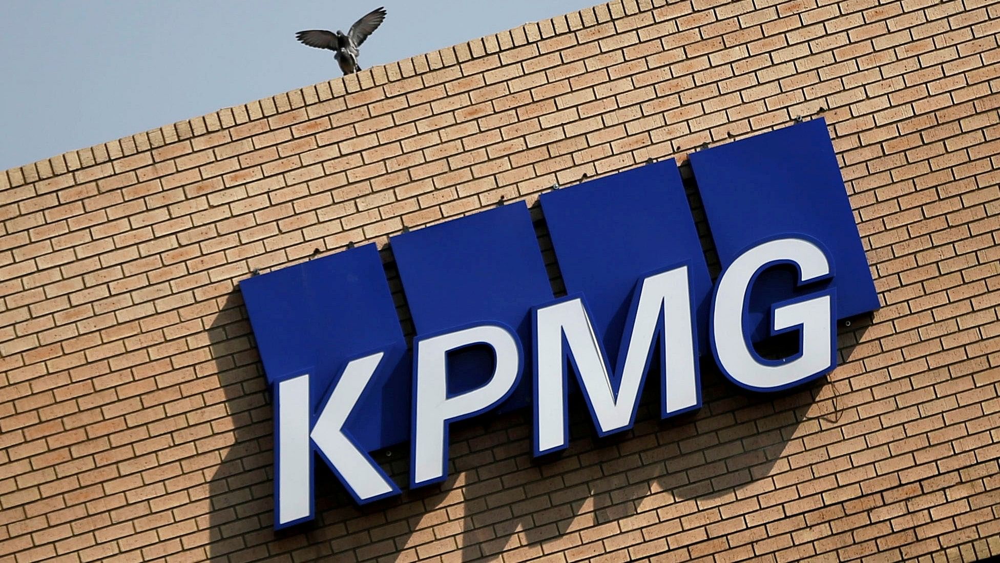 <div class="paragraphs"><p>The KPMG logo.</p></div>