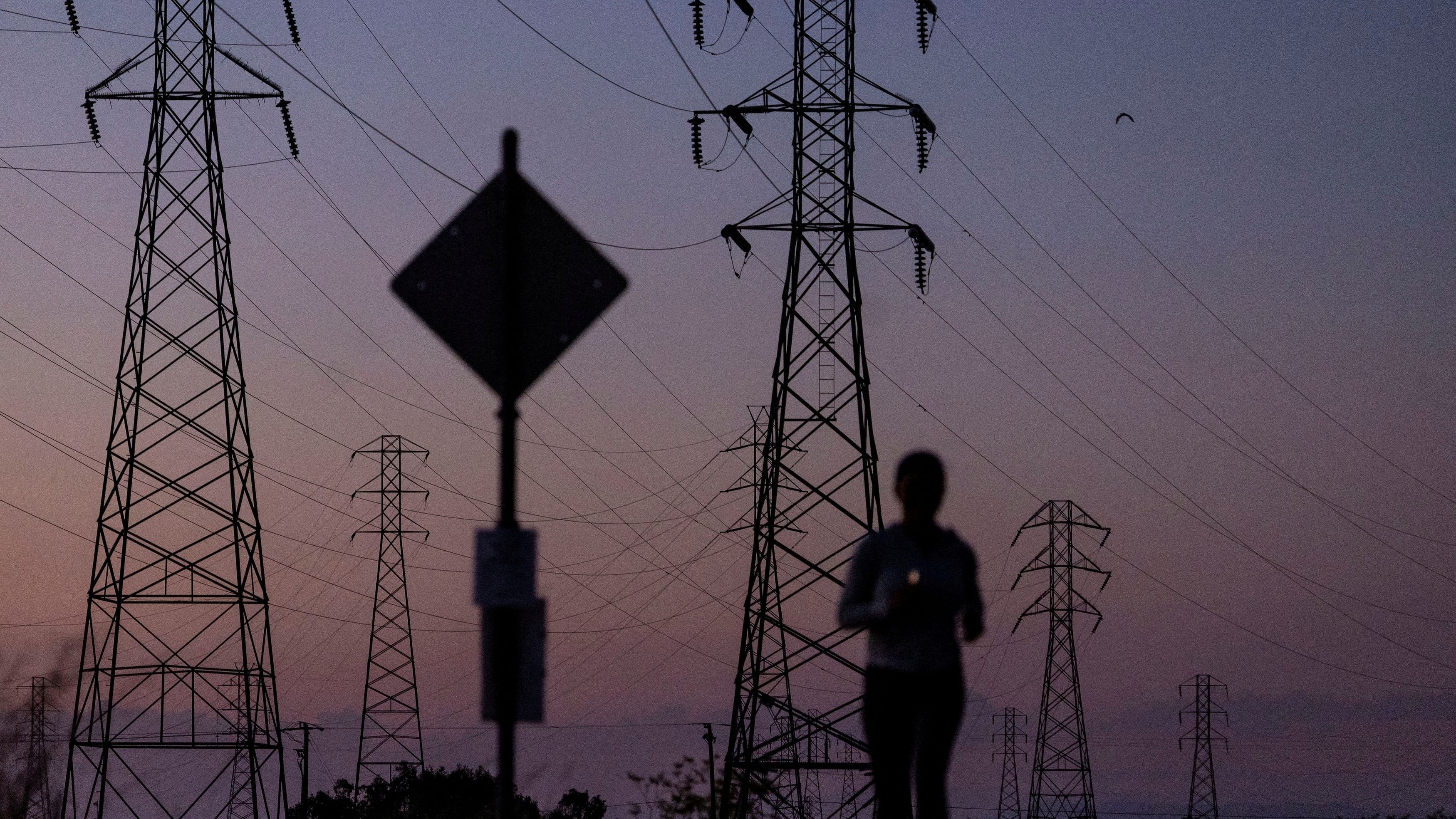 <div class="paragraphs"><p>Representative image of power lines. </p></div>