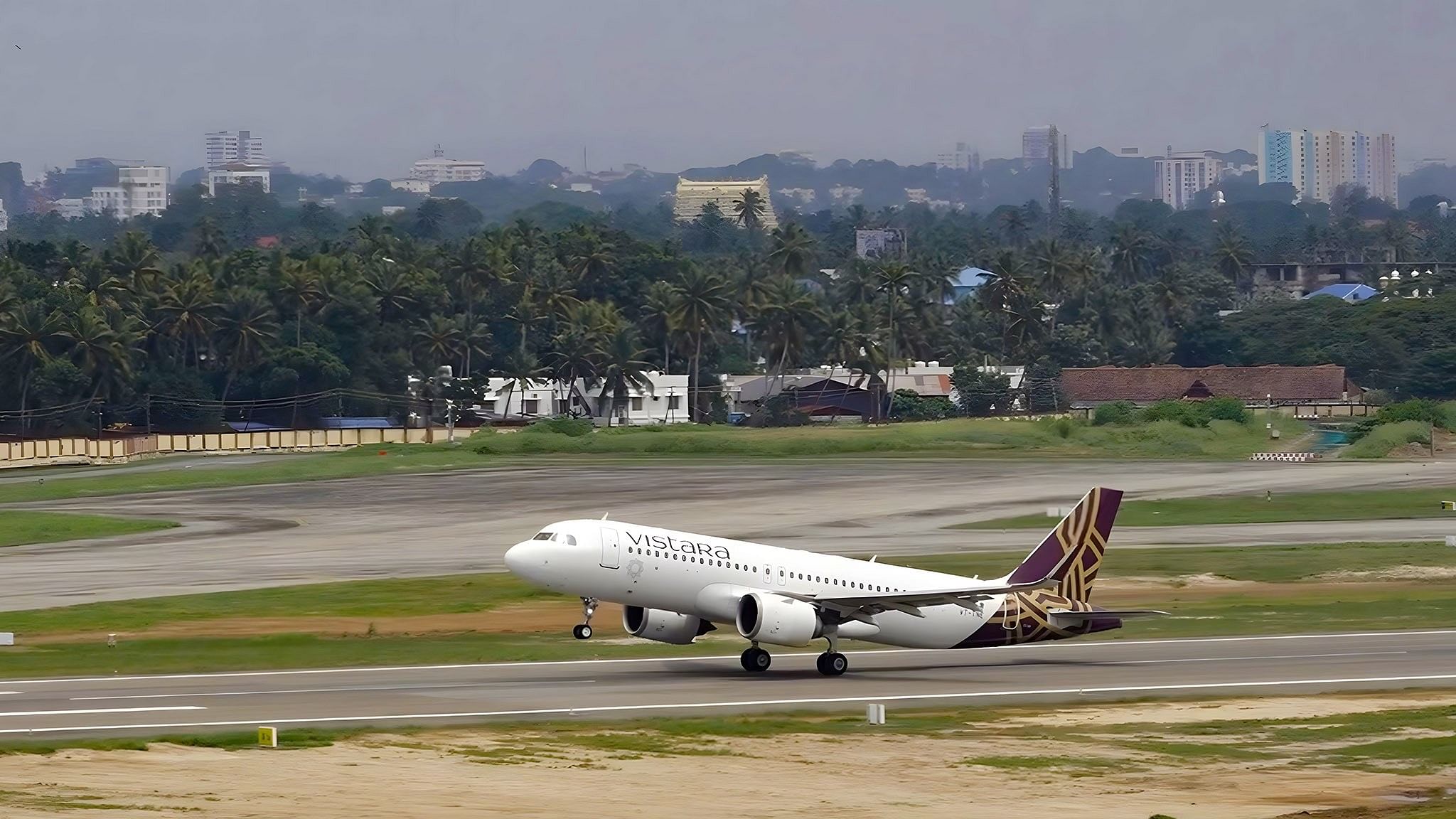 <div class="paragraphs"><p>A Vistara flight takes off from the&nbsp;Thiruvananthapuram Airport.&nbsp;</p></div>