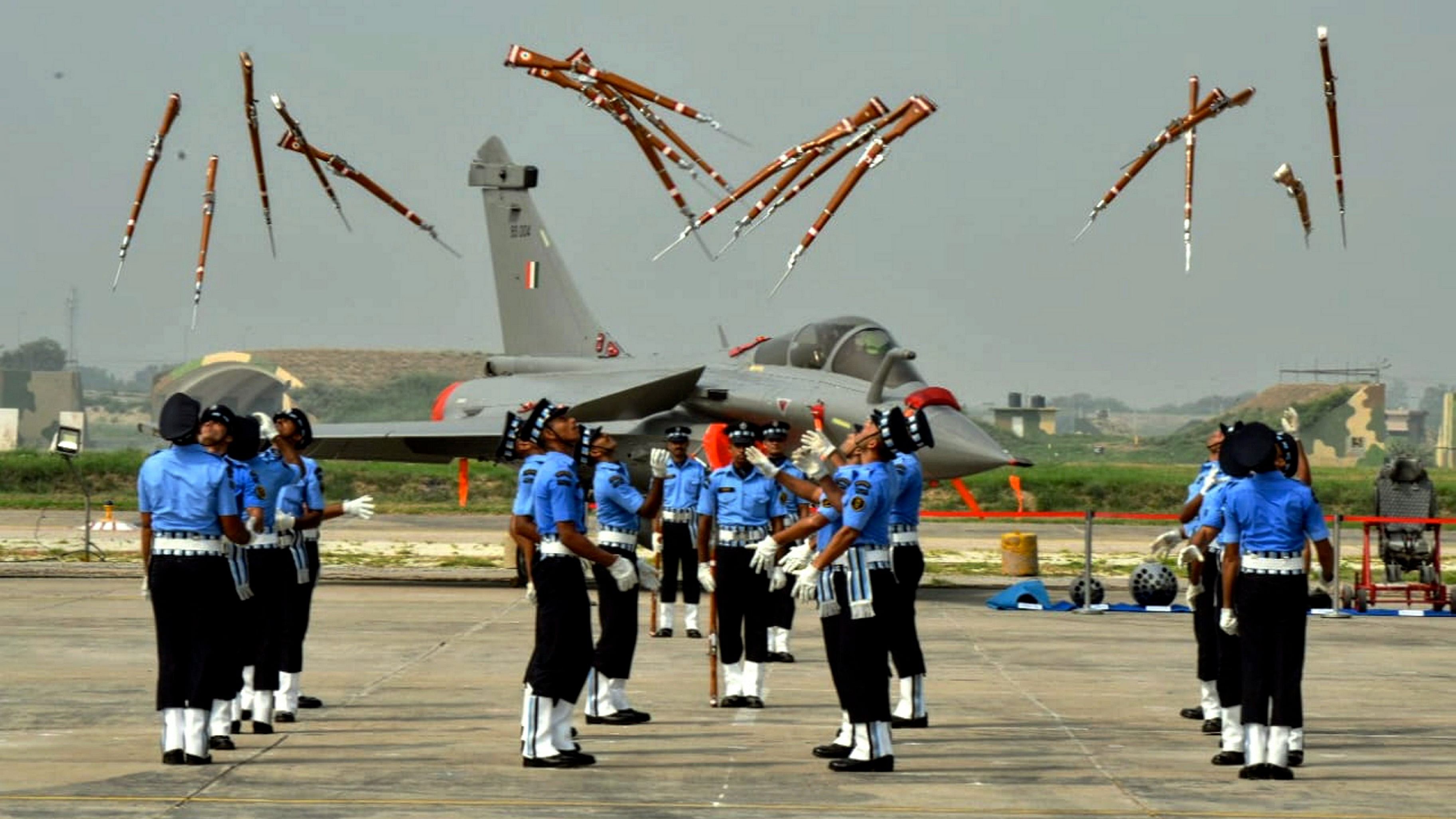 <div class="paragraphs"><p> Indian Armed Forces personnel celebrate Kargil Vijay Diwas Rajat Jayanti, in Bathinda district, Saturday, July 20, 2024.</p></div>