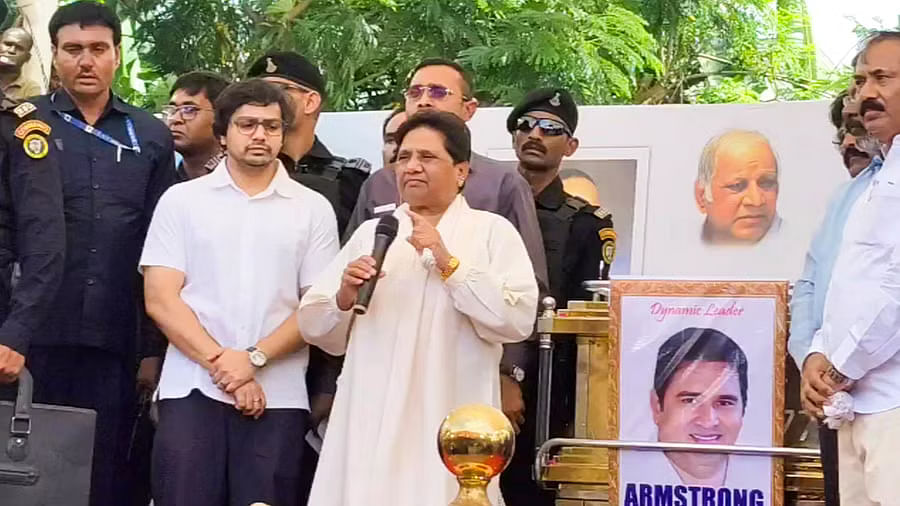 <div class="paragraphs"><p>Bahujan Samaj Party (BSP) chief Mayawati speaks upon her arrival to pay her last respects to the mortal remains of party leader K Armstrong, who was hacked to death by a six-member gang, in Chennai.</p></div>