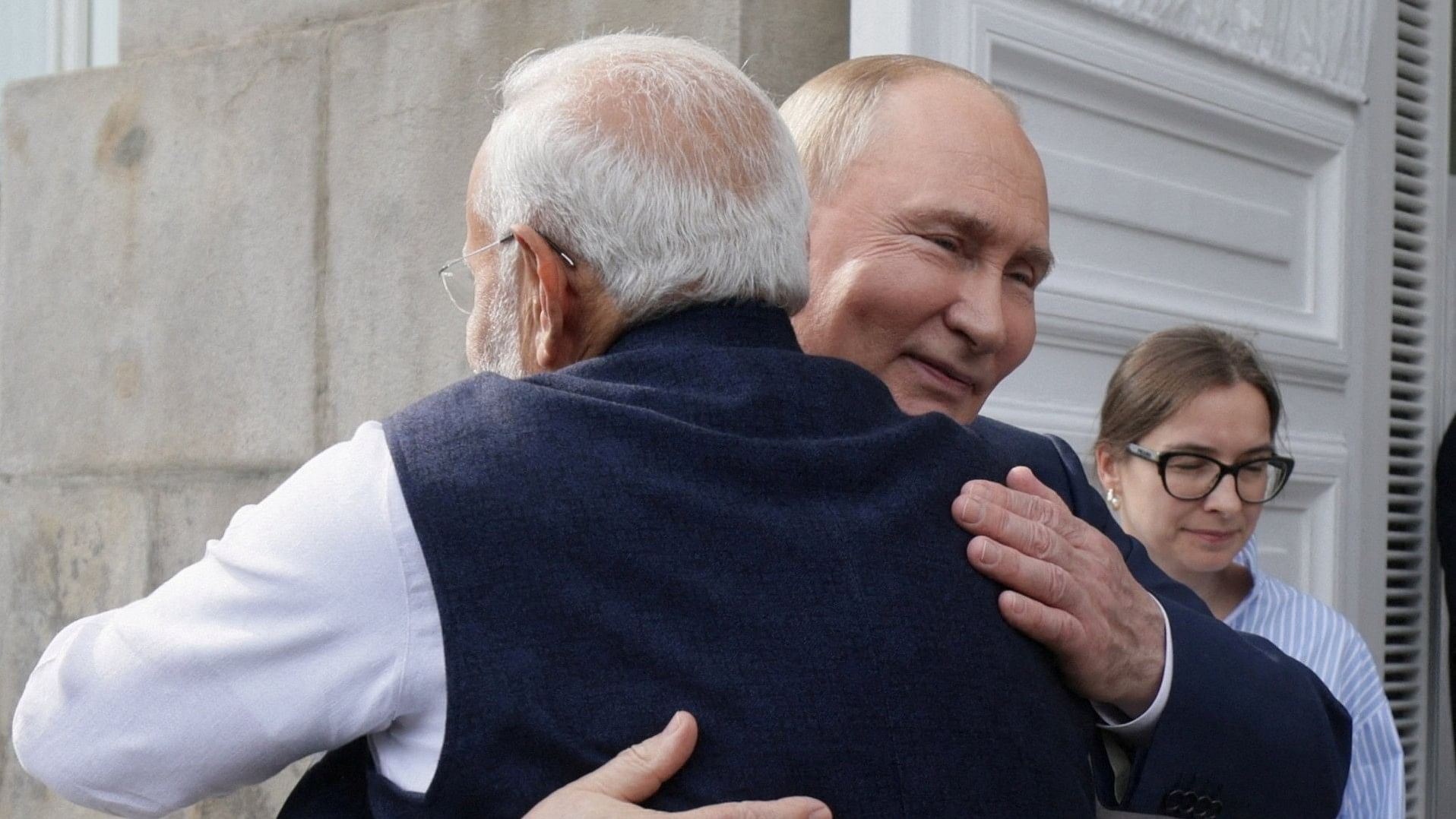 <div class="paragraphs"><p>Russia's President Vladimir Putin bids farewell to India's Prime Minister Narendra Modi following their meeting at the Kremlin in Moscow, Russia July 9, 2024. </p></div>