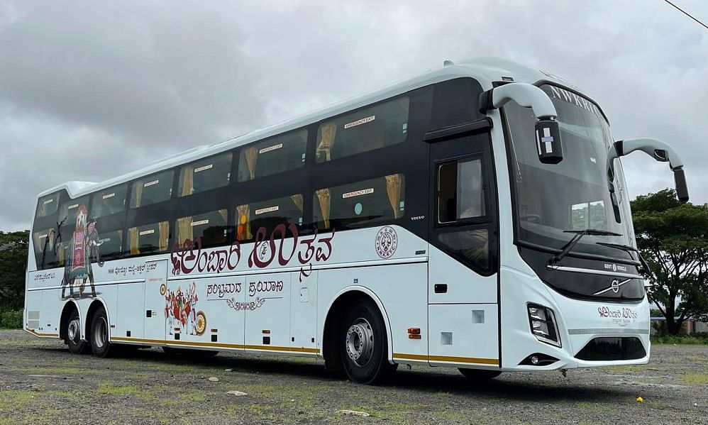 <div class="paragraphs"><p>NWKRTC introducing an ultra-luxury multi-axle AC sleeper bus service; it has received the first batch of 'Ambaari Utsav' buses, and the launch will take place in a week.</p></div>