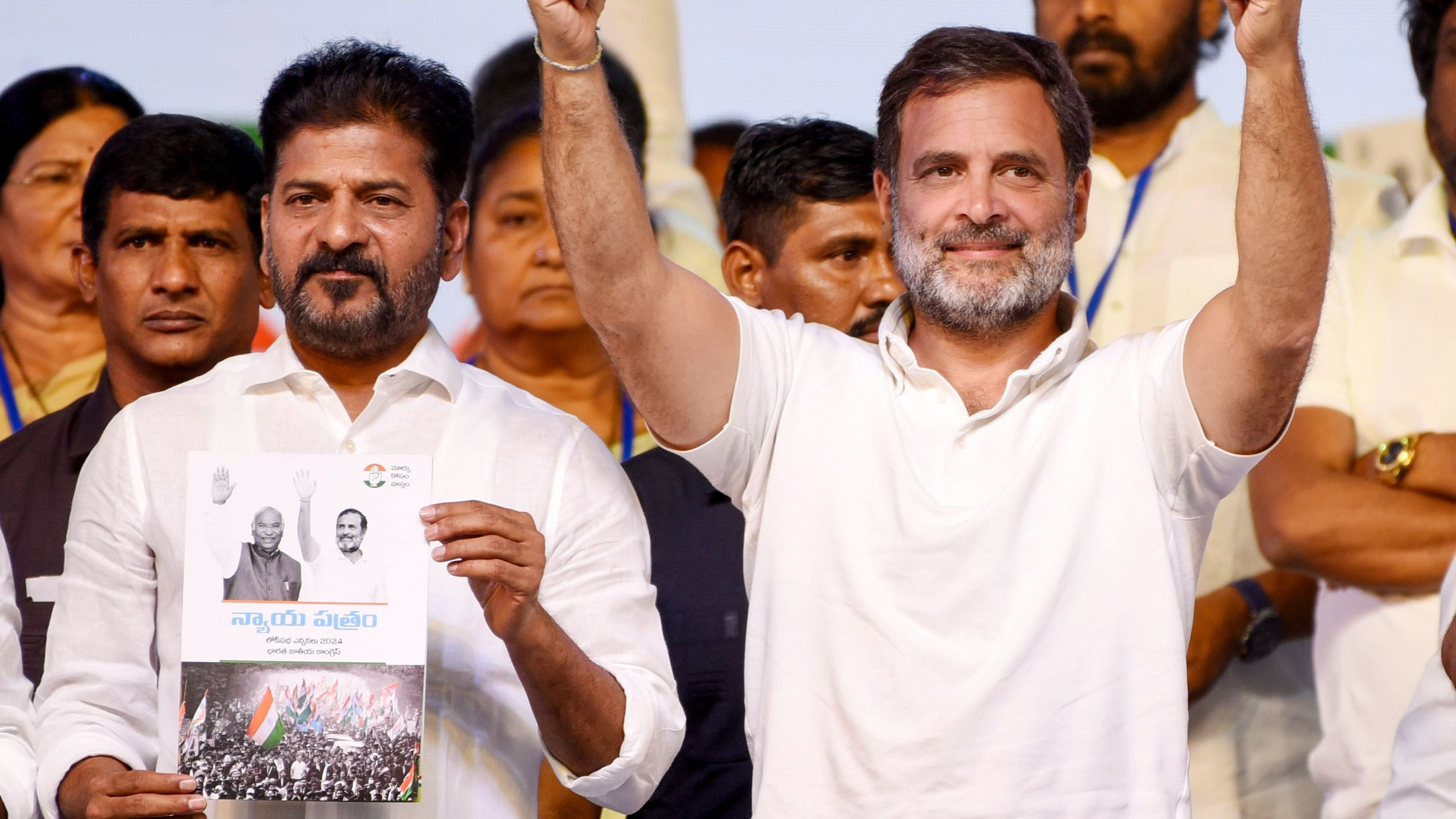 <div class="paragraphs"><p>Congress leader Rahul Gandhi with Telangana Chief Minister Revanth Reddy</p></div>