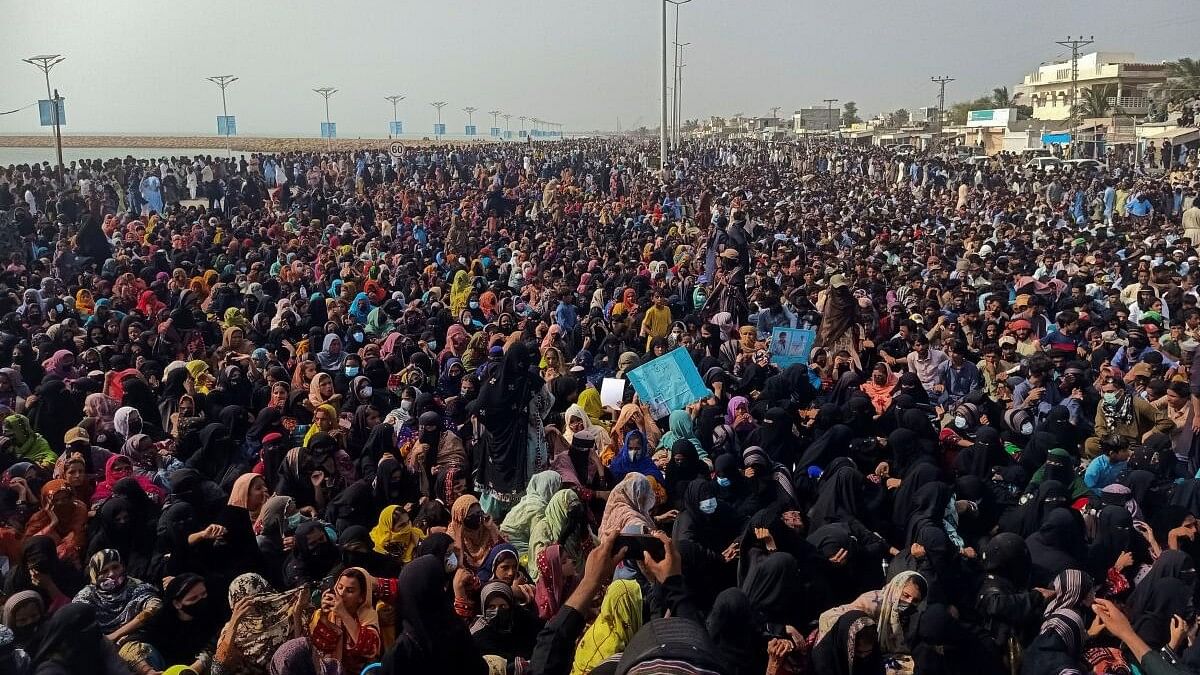 <div class="paragraphs"><p>Supporters of the Balochistan Yakjehti Committee (BYC) listen to the speech of their leader during what they call the Baloch National Gathering in Gwadar, Pakistan July 28, 2024.</p></div>