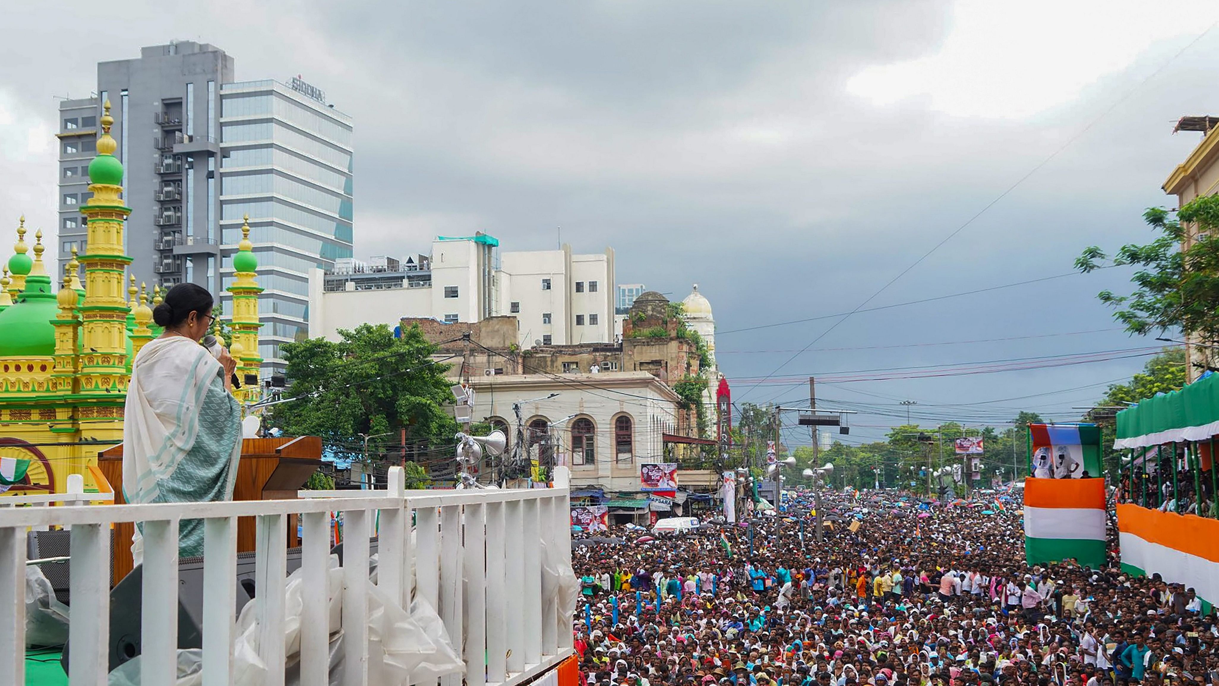 <div class="paragraphs"><p>West Bengal Chief Minister and TMC chief Mamata Banerjee addresses the gathering during TMC Martyr's Day rally, in Kolkata.</p></div>