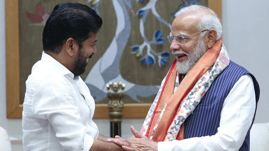 <div class="paragraphs"><p>Telangana Chief Minister A Revanth Reddy meets Prime Minister Narendra Modi, in New Delhi.</p></div>