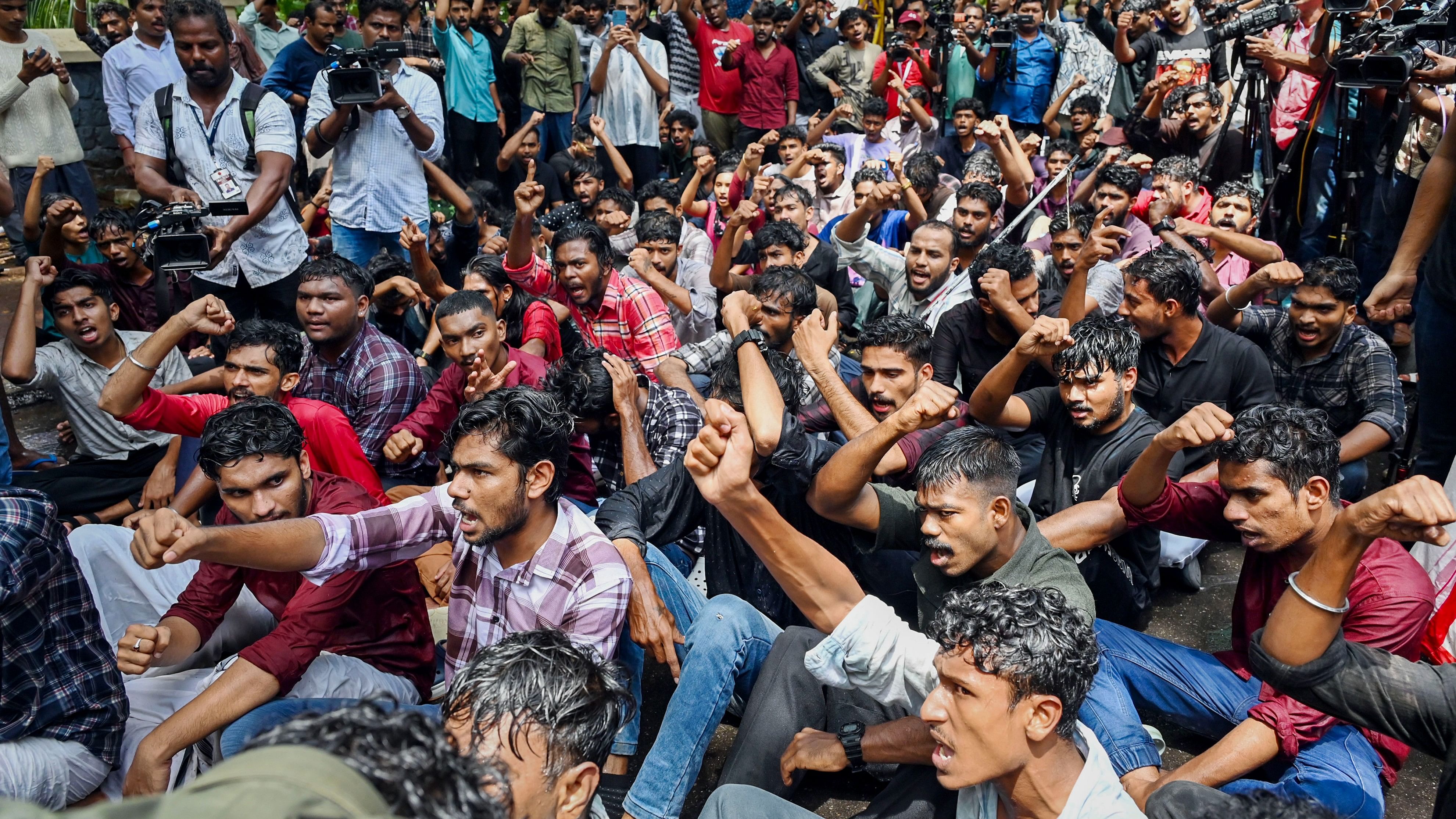 <div class="paragraphs"><p>tudents' Federation of India (SFI) activists shout sogans during a protest over the alleged irregularities in NEET-UG exams 2024, in Thiruvananthapuram, on Thursday.</p></div>