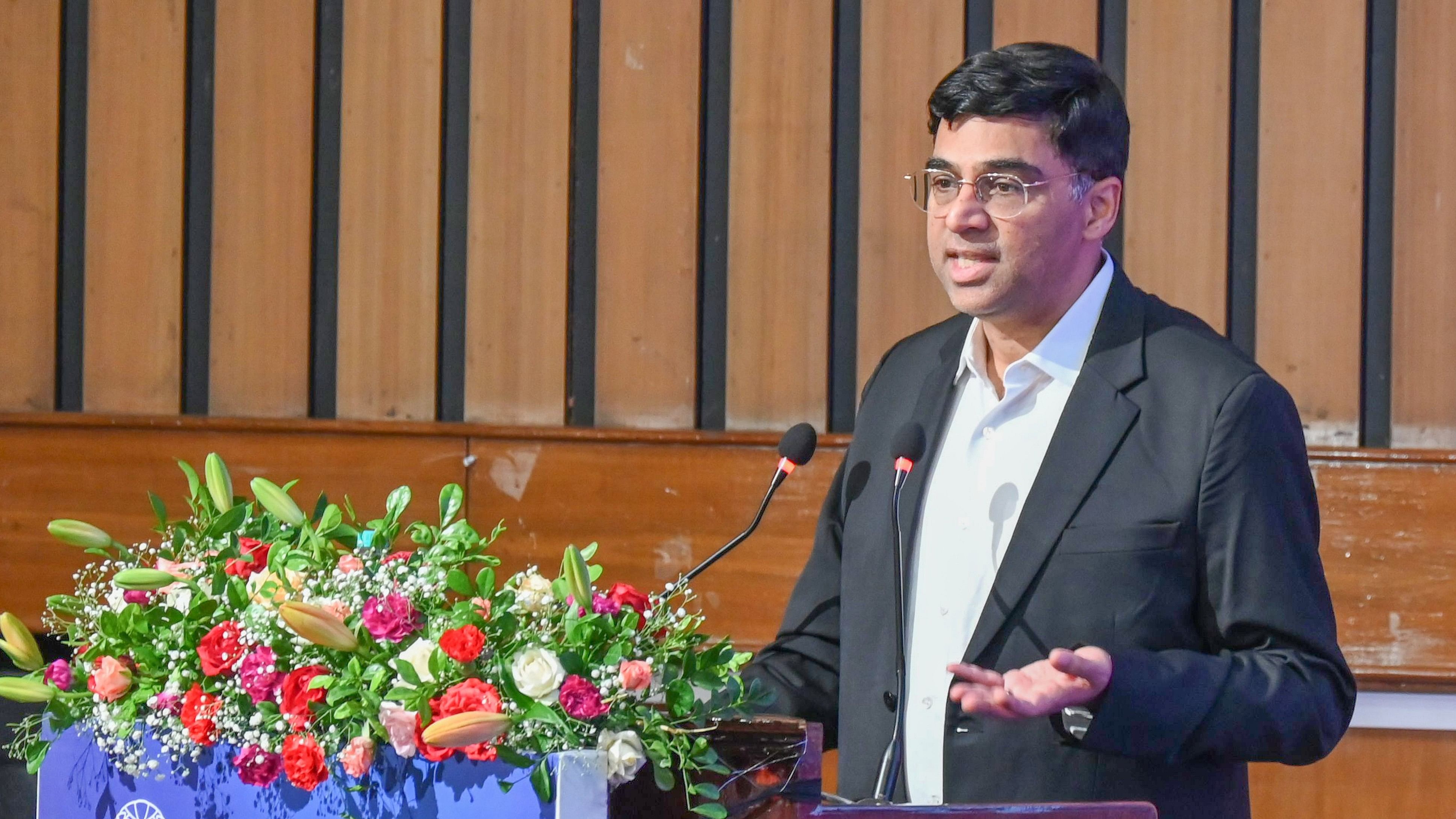 <div class="paragraphs"><p>World chess champion Viswanathan Anand at the IISc convocation on Bengaluru on Monday. </p></div>