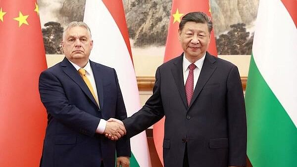 <div class="paragraphs"><p>Chinese President Xi Jinping meets Hungary's Prime Minister Viktor Orban</p></div>