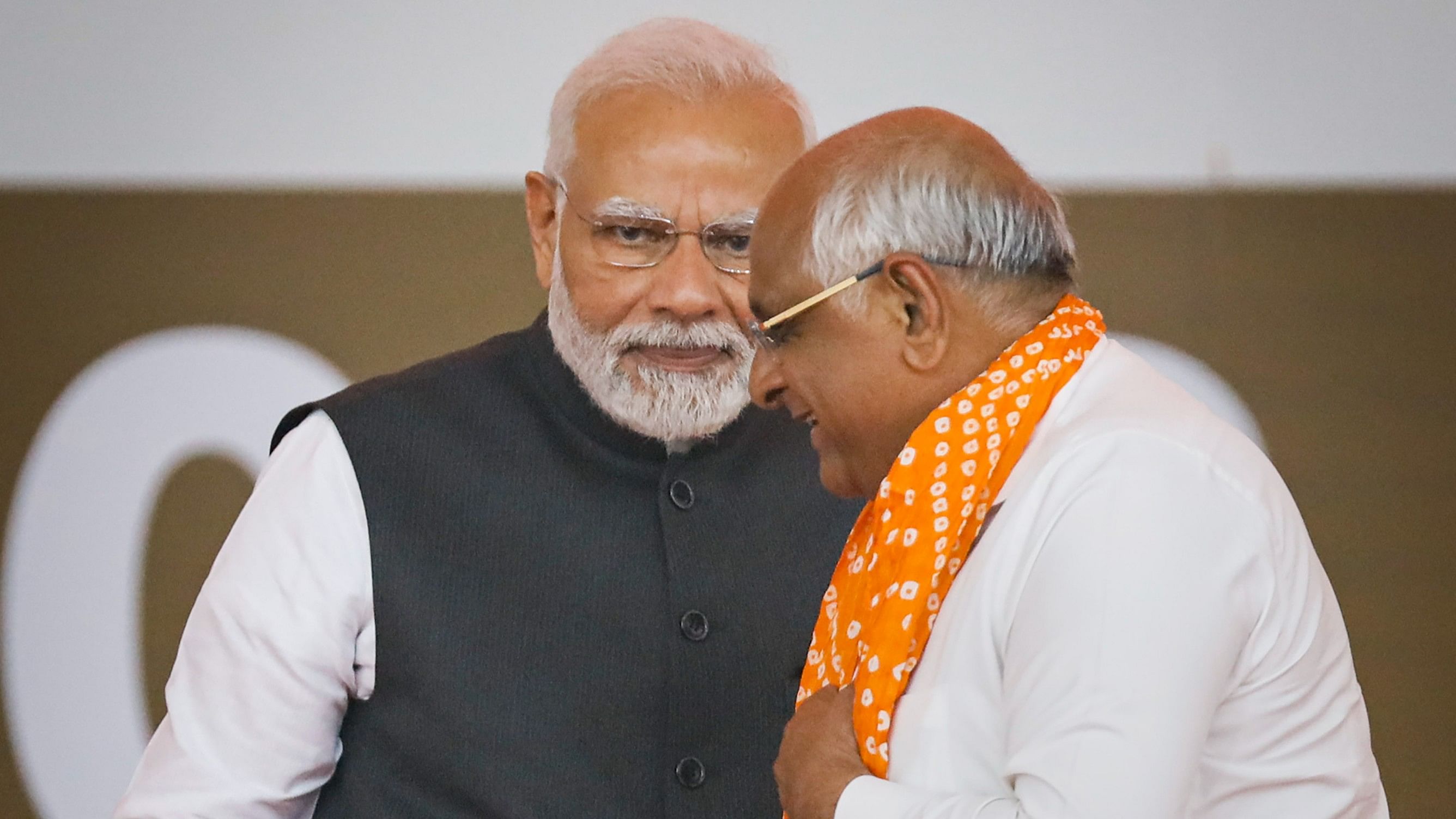 <div class="paragraphs"><p>Prime Minister Narendra Modi being greeted by BJP leader Bhupendra Patel</p></div>