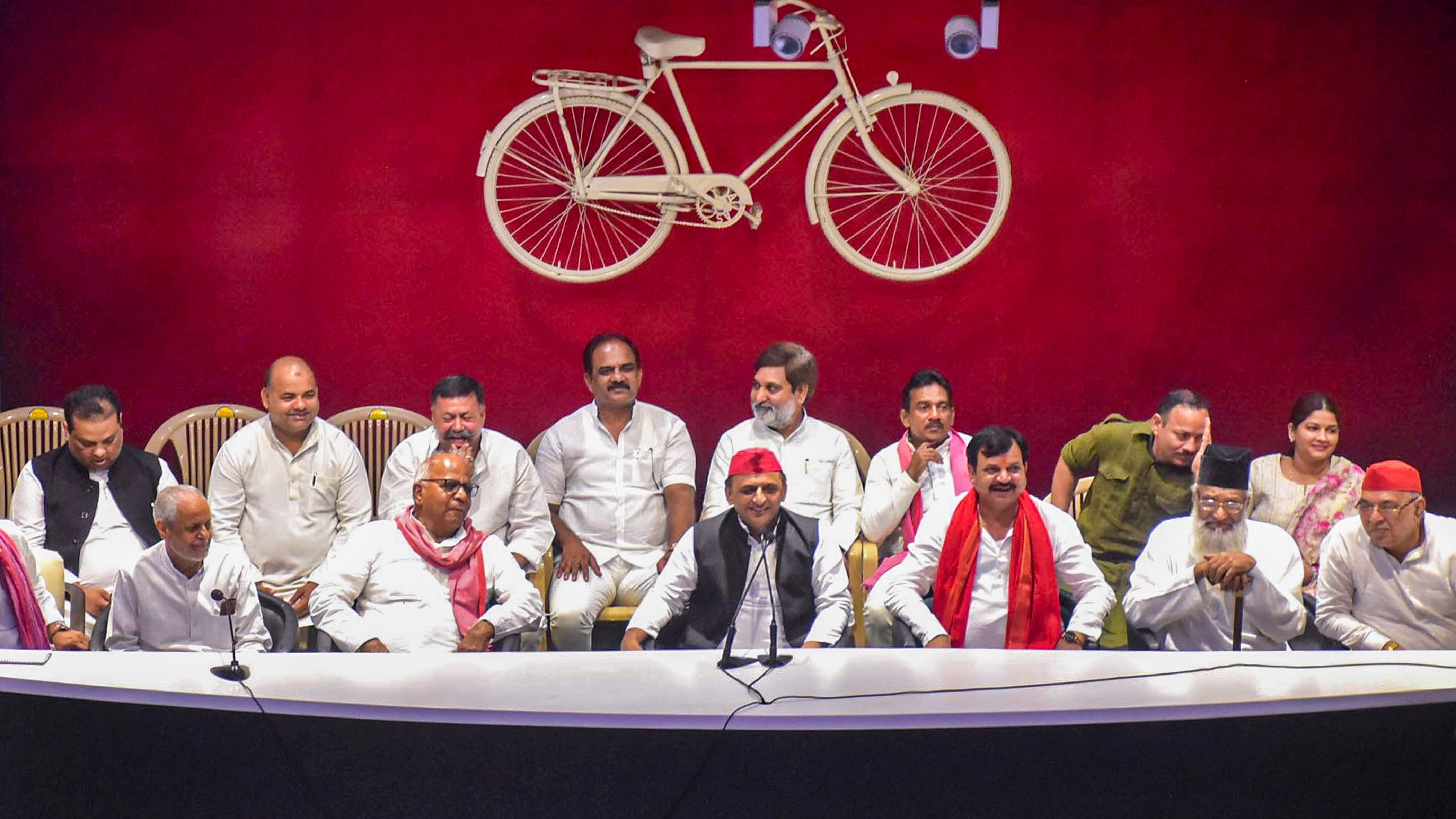 <div class="paragraphs"><p>Samajwadi Party National President Akhilesh Yadav with Lucknow District Panchayat member Vijay Bahadur Yadav who joined Samajwadi Party along with his supporters, at the party office in Lucknow.</p></div>