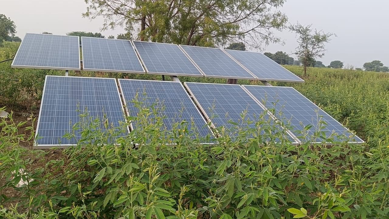 A solar pumpset installed in the land of farmer Gundappa Pujari.