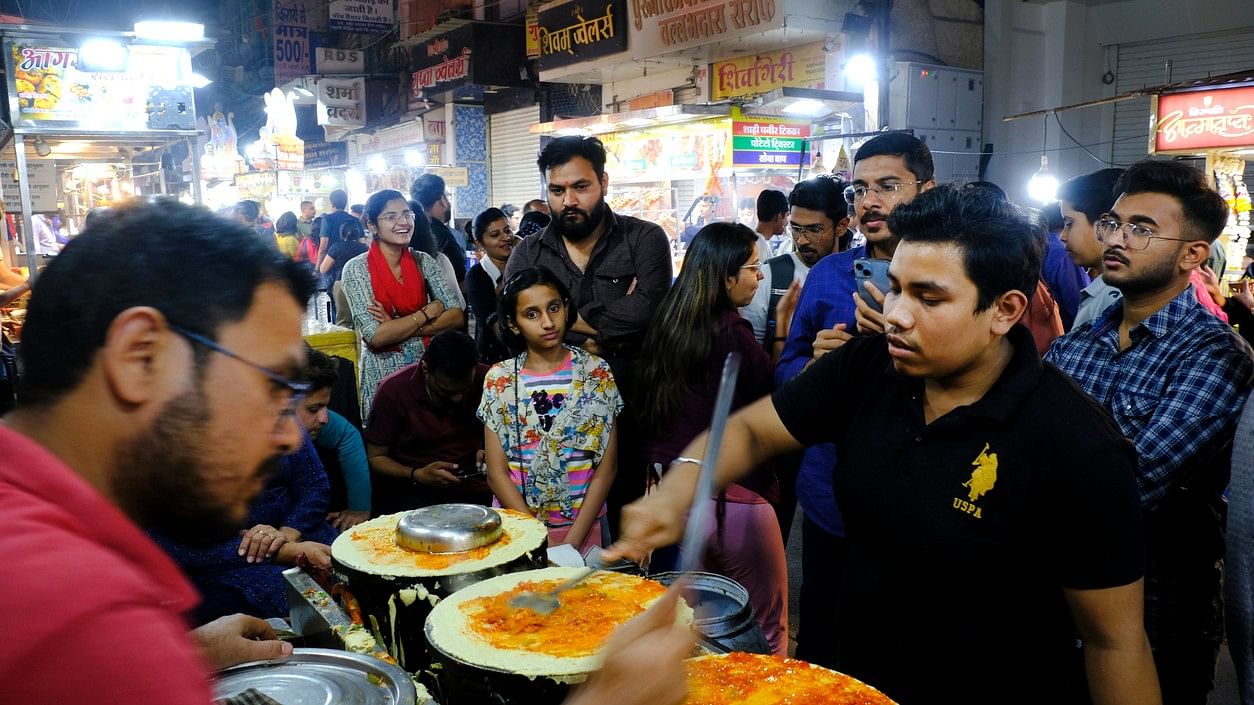 <div class="paragraphs"><p>Street food shops in Indore.</p></div>