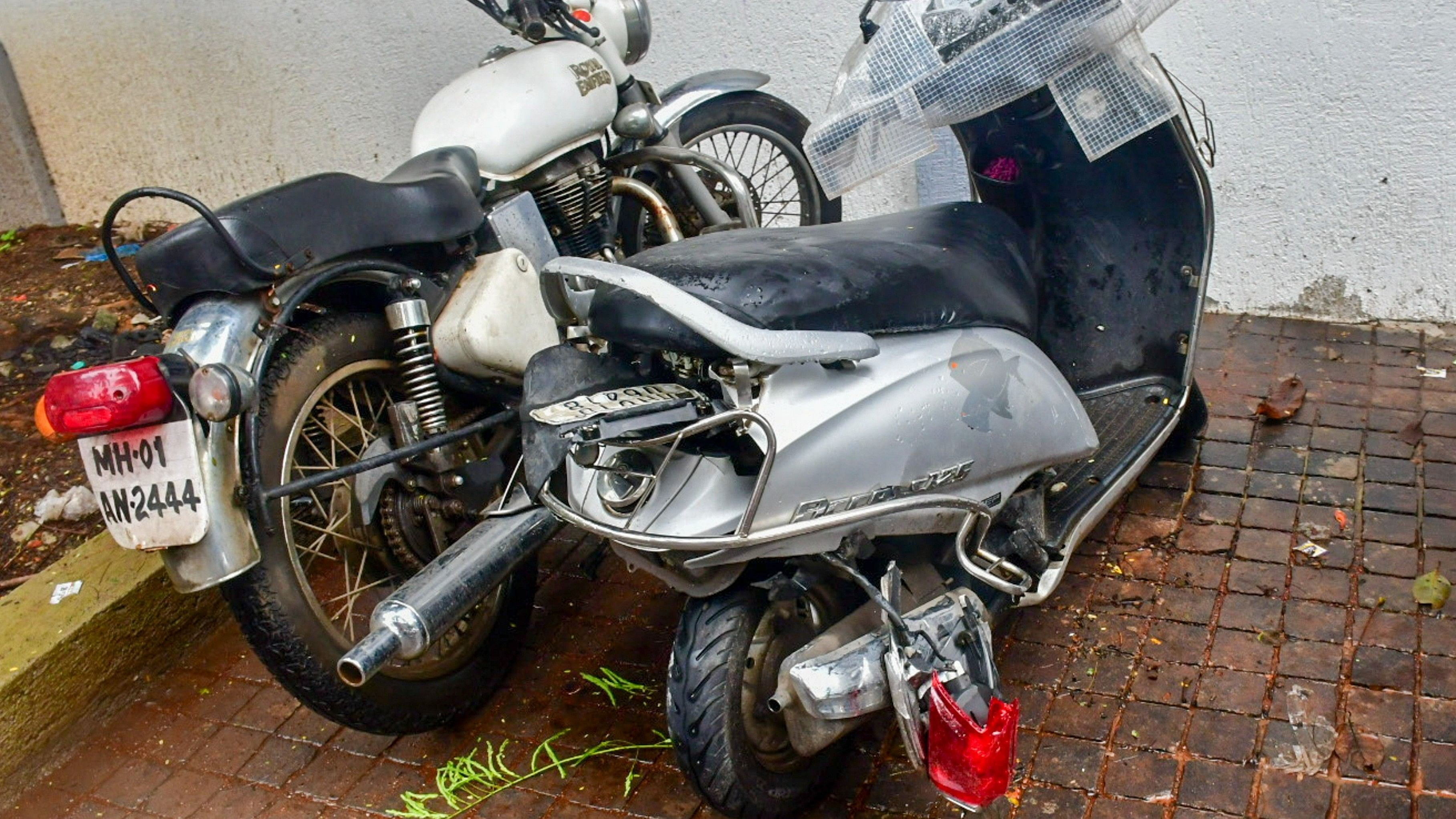 <div class="paragraphs"><p>A damaged two-wheeler (R), which was allegedly involved in an accident</p></div>