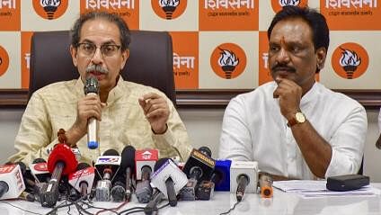 <div class="paragraphs"><p>(L-R) Shiv Sena (UBT) chief Uddhav Thackeray and LoP&nbsp;Ambadas Danve</p></div>