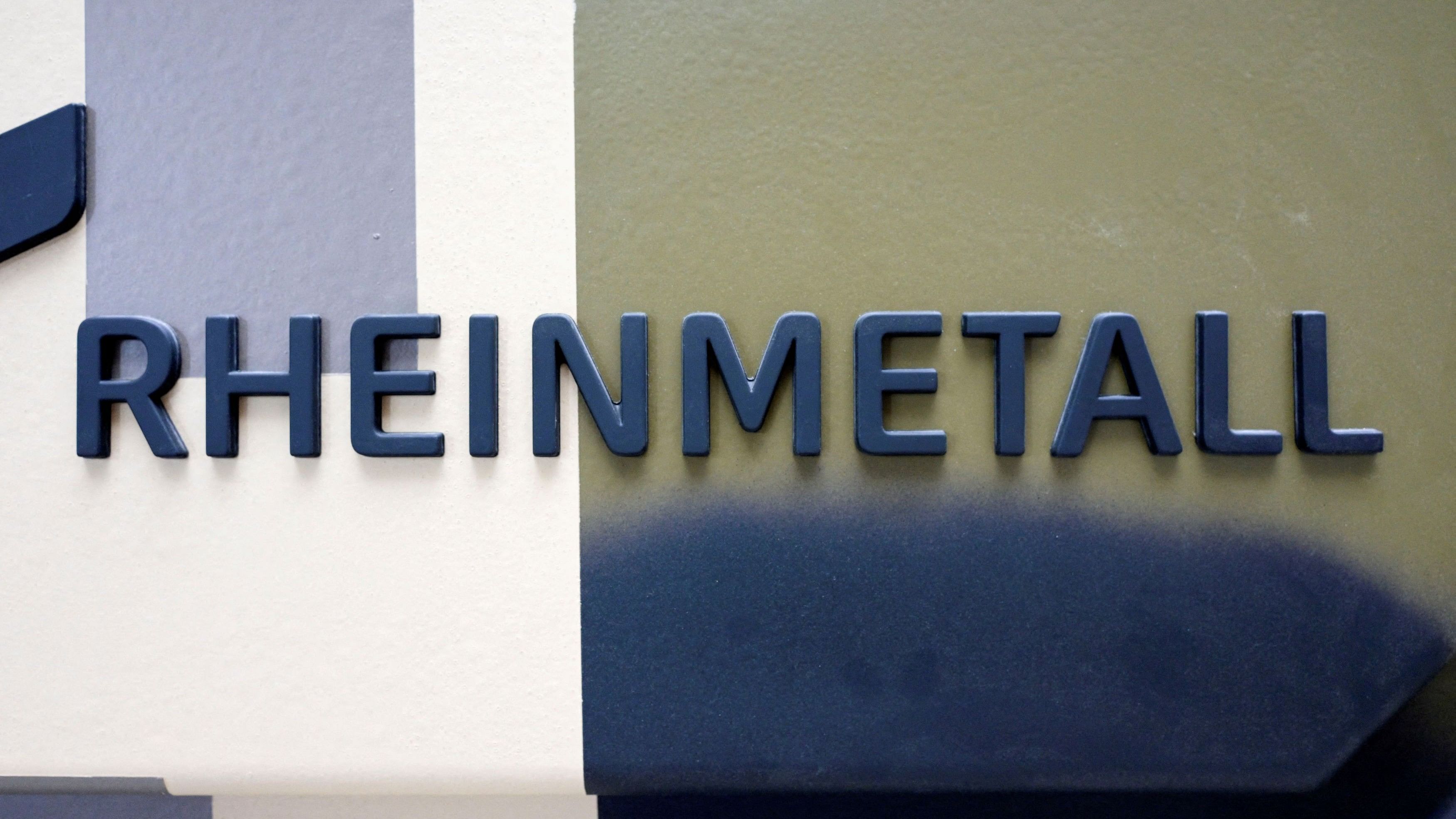 <div class="paragraphs"><p>The logo of German arms manufacturer Rheinmetall, whose CEO Russia allegedly tried to assassinate.</p></div>