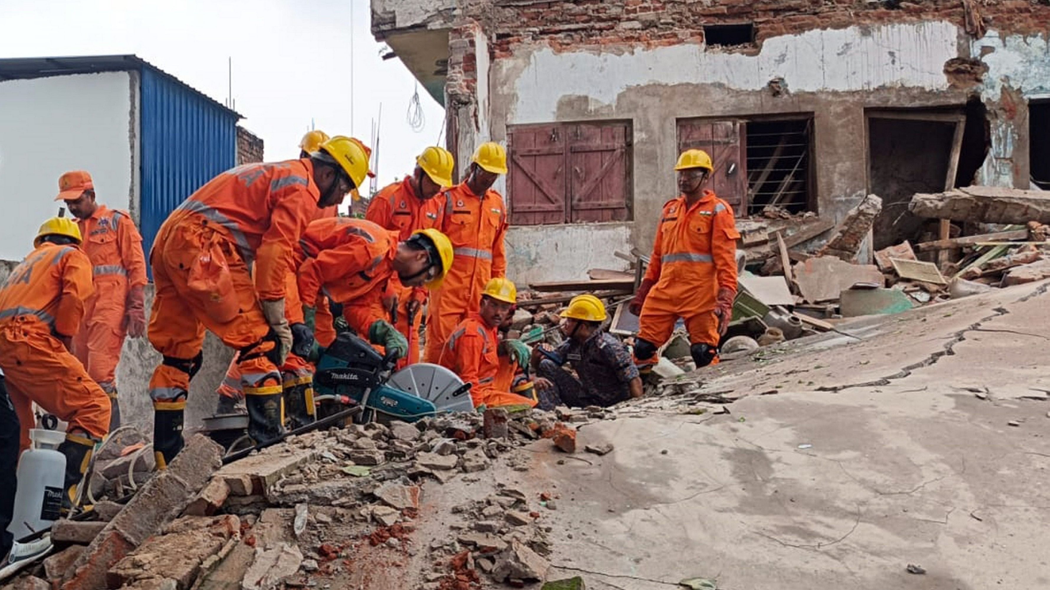 <div class="paragraphs"><p>NDRF personnel during a rescue operation after a multi-storey building collapsed, in Deoghar district, Sunday, July 7, 2024.</p></div>