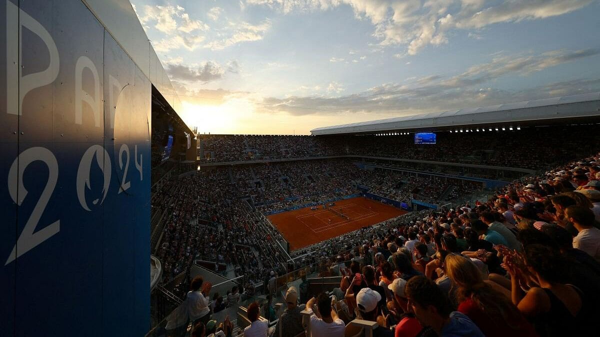 <div class="paragraphs"><p>General view of Philippe-Chatrier court at sunset during match between Carlos Alcaraz of Spain and Tallon Griekspoor of Netherlands.</p></div>