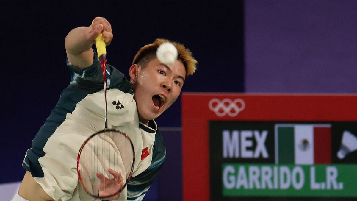 <div class="paragraphs"><p>Cheuk Yiu Lee of Hong Kong in action during the Group I match against Luis Ramon Garrido of Mexico</p></div>