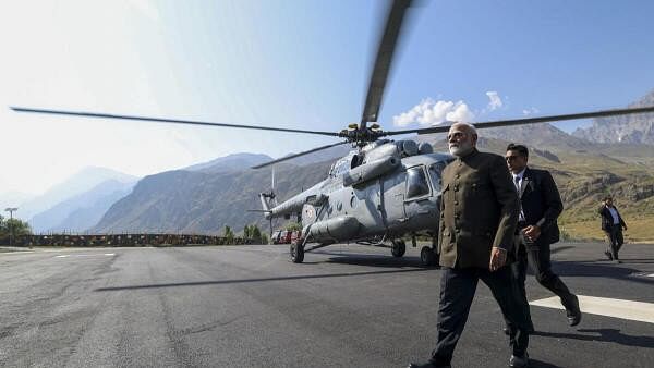 <div class="paragraphs"><p>PM Modi in Drass, Kargil</p></div>