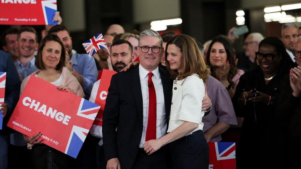 <div class="paragraphs"><p>Keir Starmer, leader of Britain's Labour Party and his wife Victoria Starmer attend a reception to celebrate Starmer's win in the election, at Tate Modern, in London, Britain, July 5, 2024.</p></div>