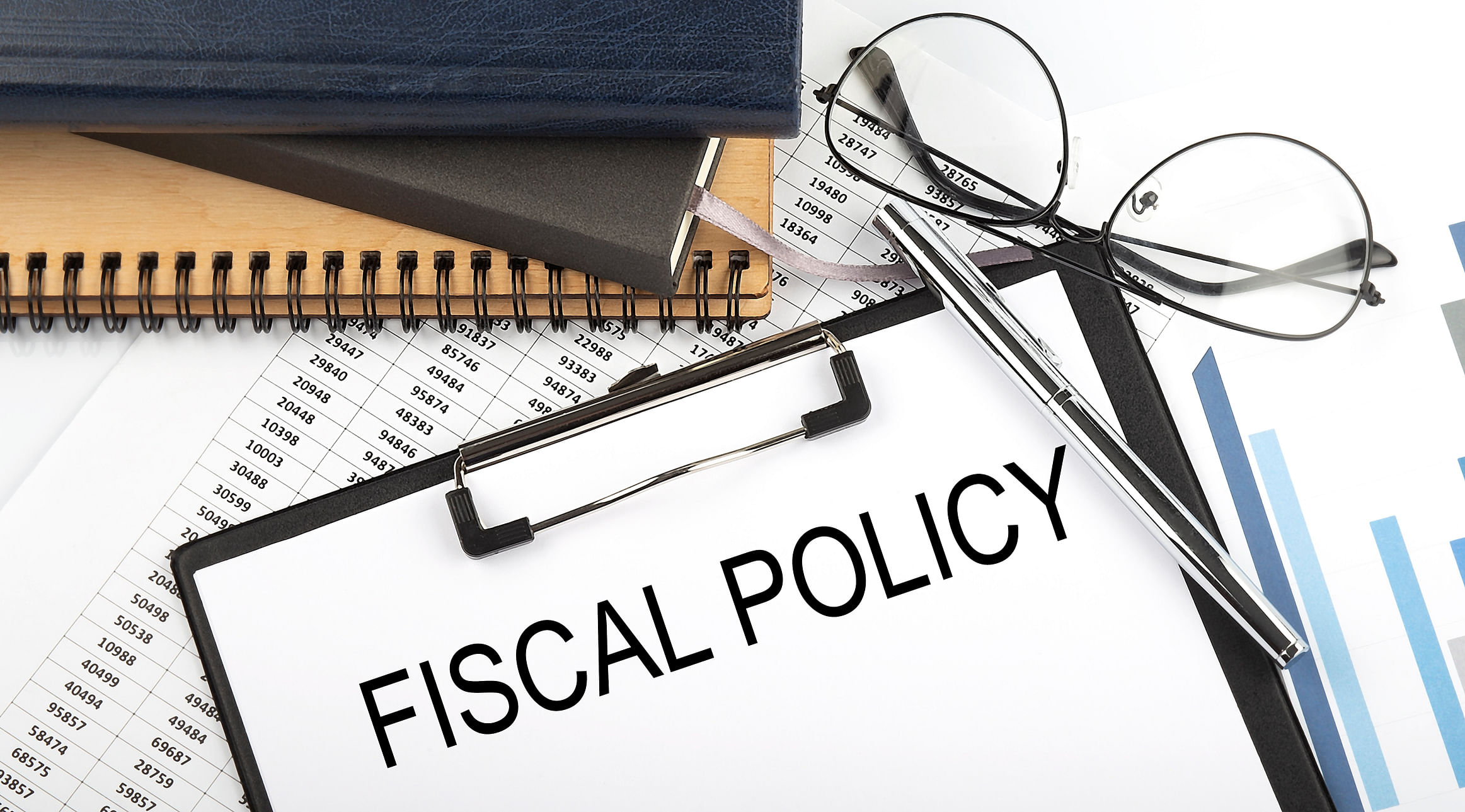 <div class="paragraphs"><p>Illustration with the words 'fiscal policy'.</p></div>