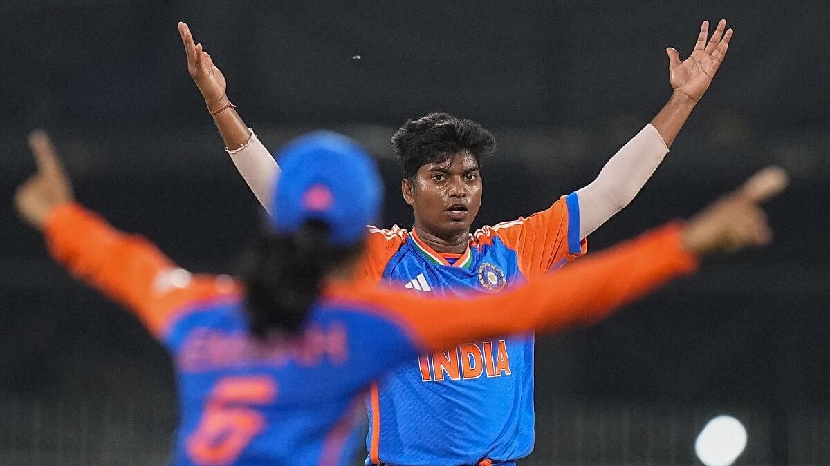 <div class="paragraphs"><p>Pooja Vastrakar celebrates after dismissing South Africa's Marizanne Kapp during the third T20 in Chennai.</p></div>